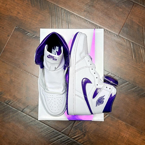 Women's Air Jordan 1 High OG size 9 - Picture 5 of 7
